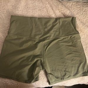 Align shorts (some damage)